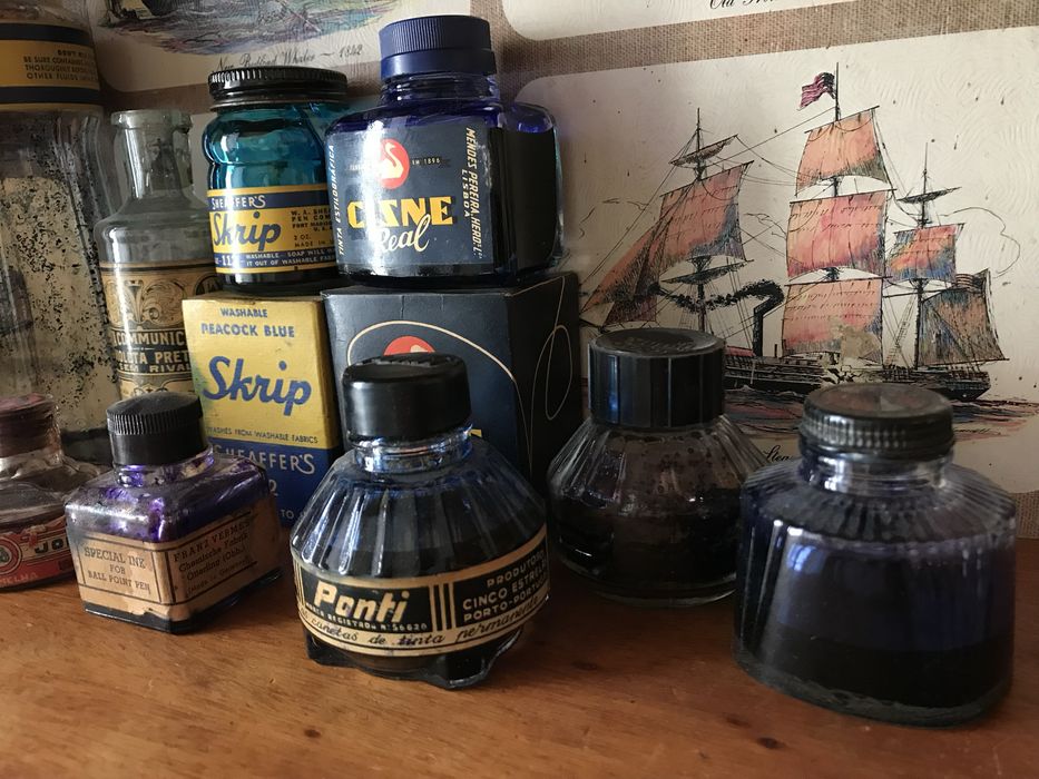 Frascos antigos de tinta