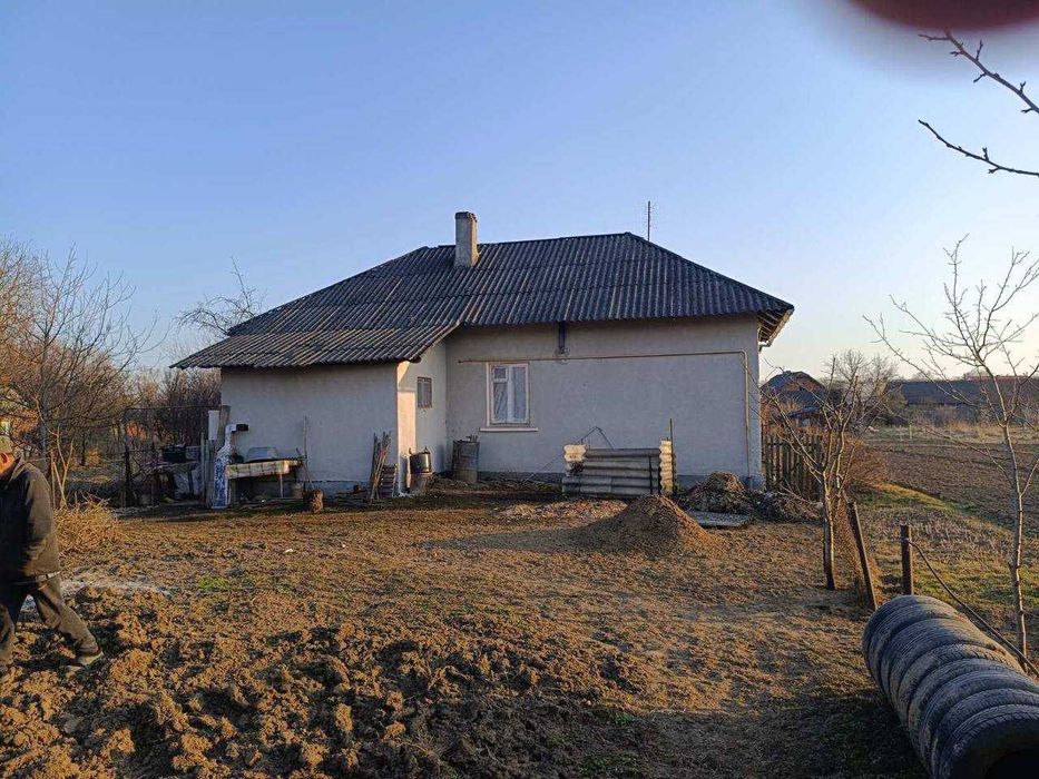 Продається будинок в с. Єзупіль (Івано-Франківська обл.)