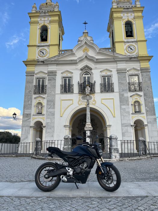 Honda cb125r com garantia