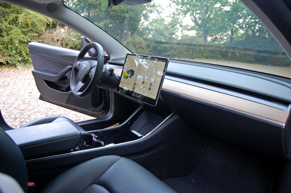 Tesla Model 3 — fotografia 6