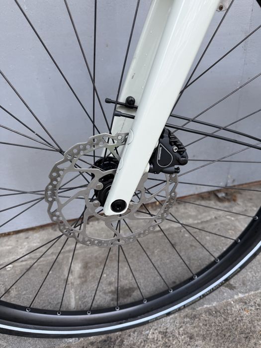 Міський/гравійний велосипед Rose Sneak, розмір S, 2026, Shimano Cues, білий перламутровий колір