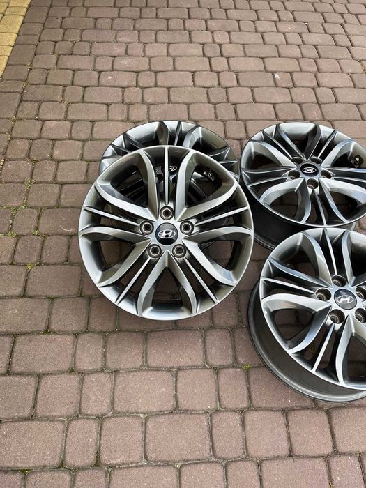 Oryginalne alufelgi Hyundai 5x114,3 17 cali CZUJNIKI Tucson IX35 Antracyt