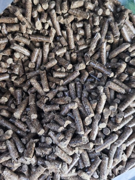 Pelet 8mm dobry opał