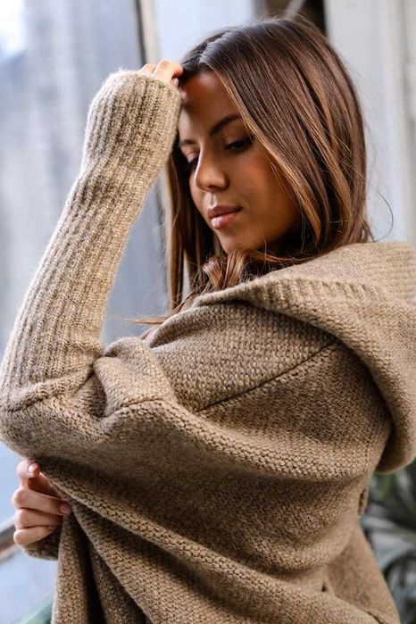 Kardigan z kapturem me gusta