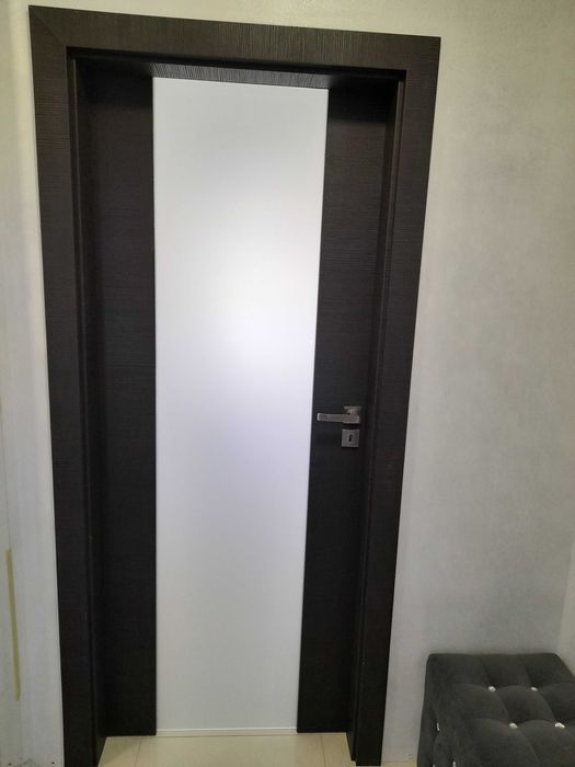 Drzwi DRE z ościeżnicą  vetro kolor venge  szyba decormat 90 ,80 4szt