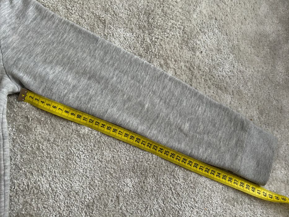 bluza piłka cekiny H&M 134/140