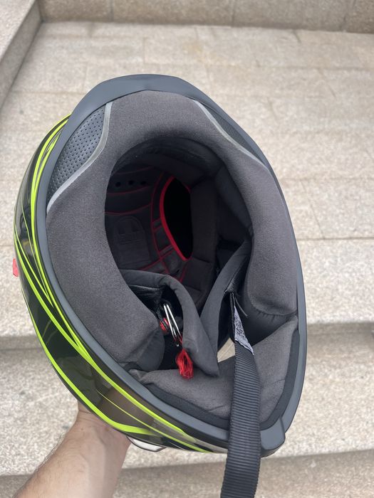 Capacete AGV K5 – Tamanho M/L – Excelente estado