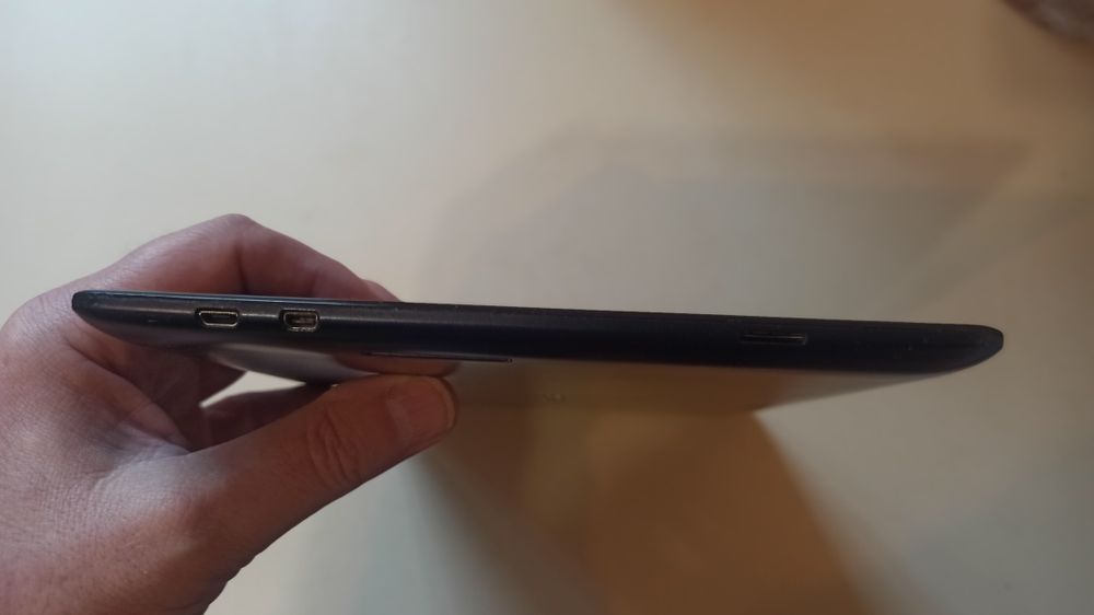 Планшет Asus MeMO Pad ME301T