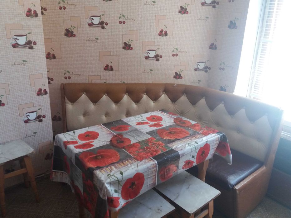 Посуточно можно месяц  два.5 спальних місць Киев КПИ 7 мин Охмадит