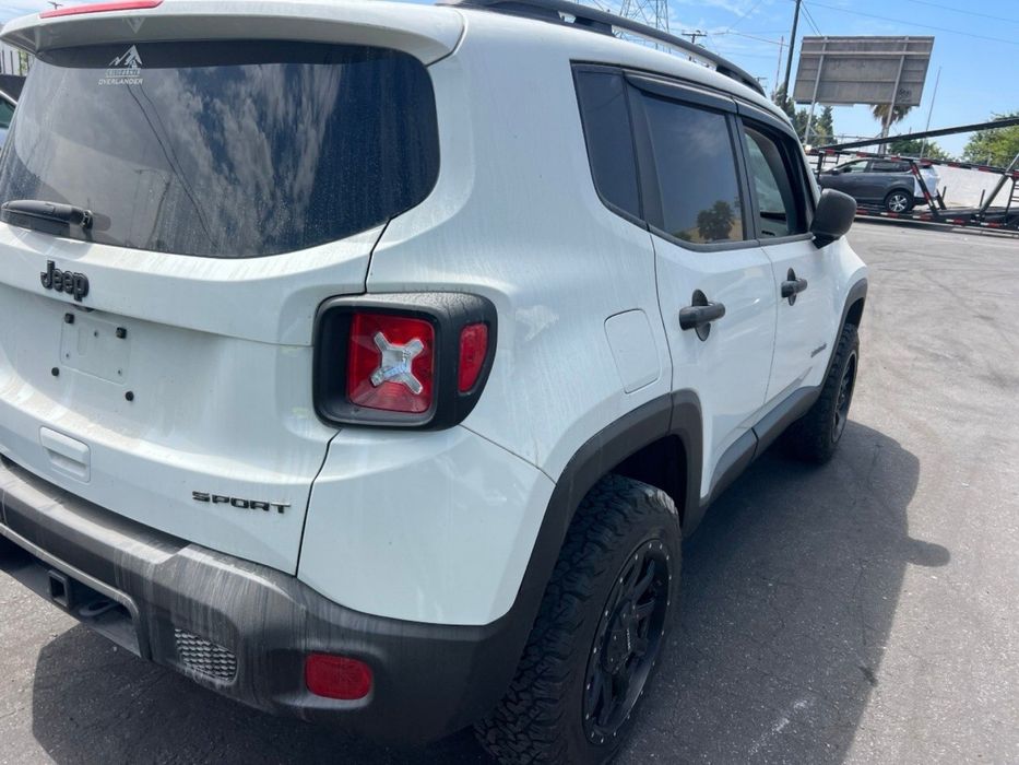 Jeep Renegade  Америка