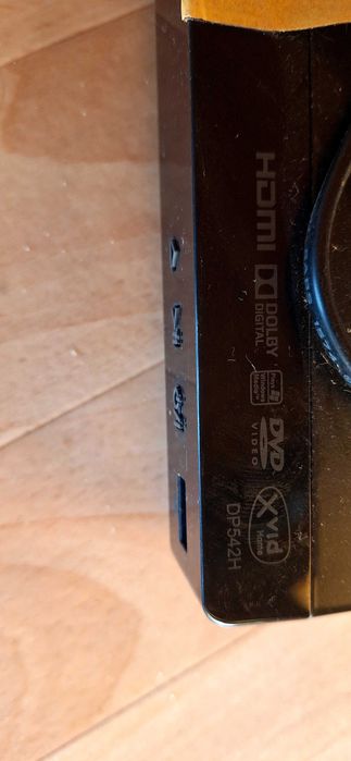 odtwarzacz DVD LG DP542H