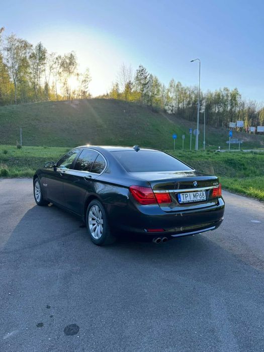 BMW F01 730D 2008r