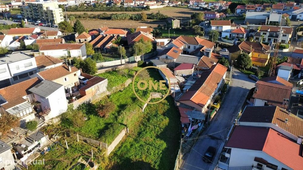 Plot of Land in the Center of Alfena (Valongo) with 624 m²