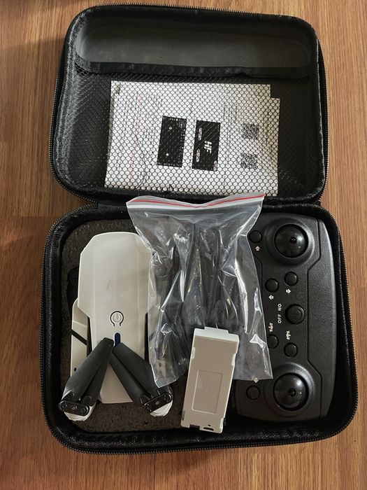 Drone E88 Pro with Two Batteries64739765580418122