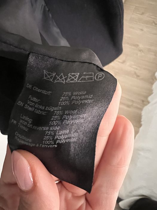 Wełniany czarny plaszcz Hallhuber S damski