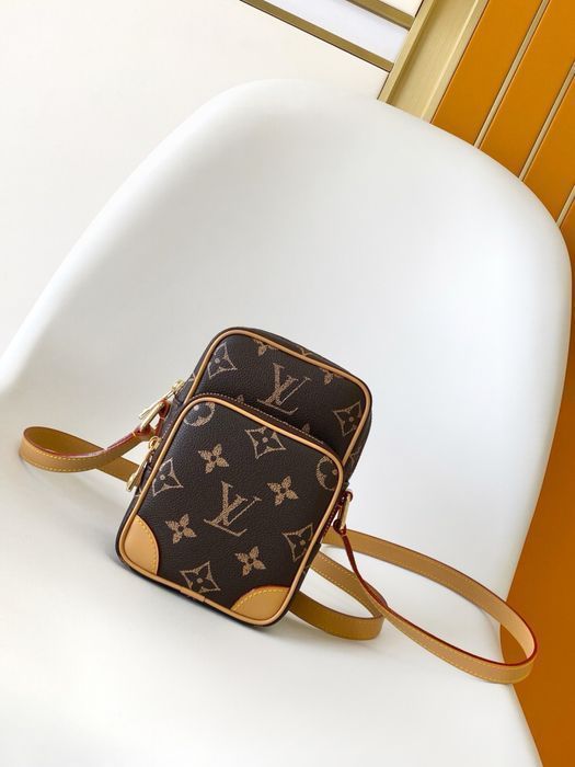 LOUIS VUITTON pharrell  whilliams amazone сумка мужская бананка