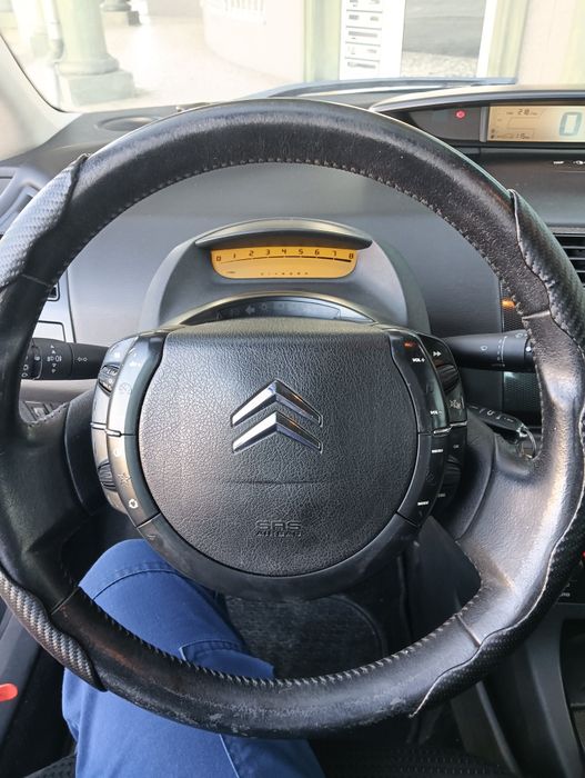 C4.  176000 km!!!