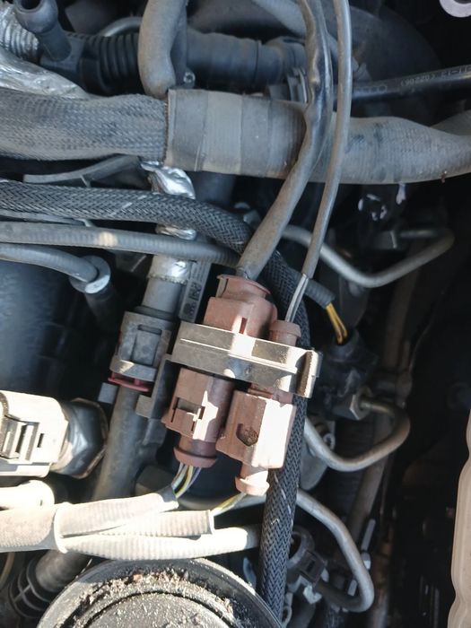 Rampa de injeção AUDI A6 Avant (4G5, 4GD, C7)