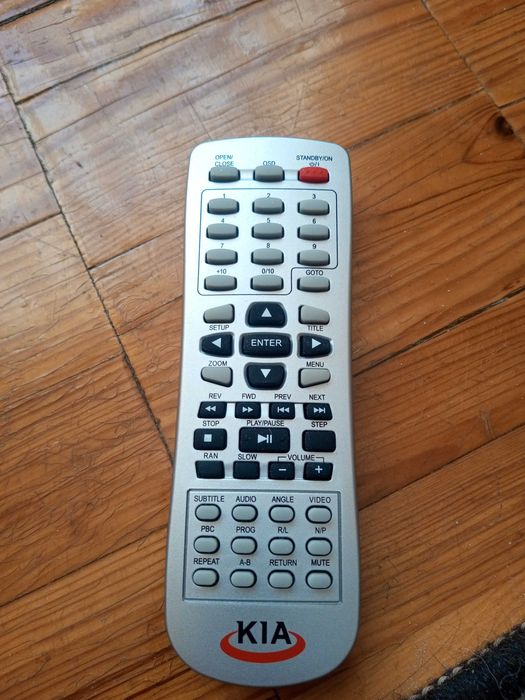 Продам  DVD-програвач KIA-2004