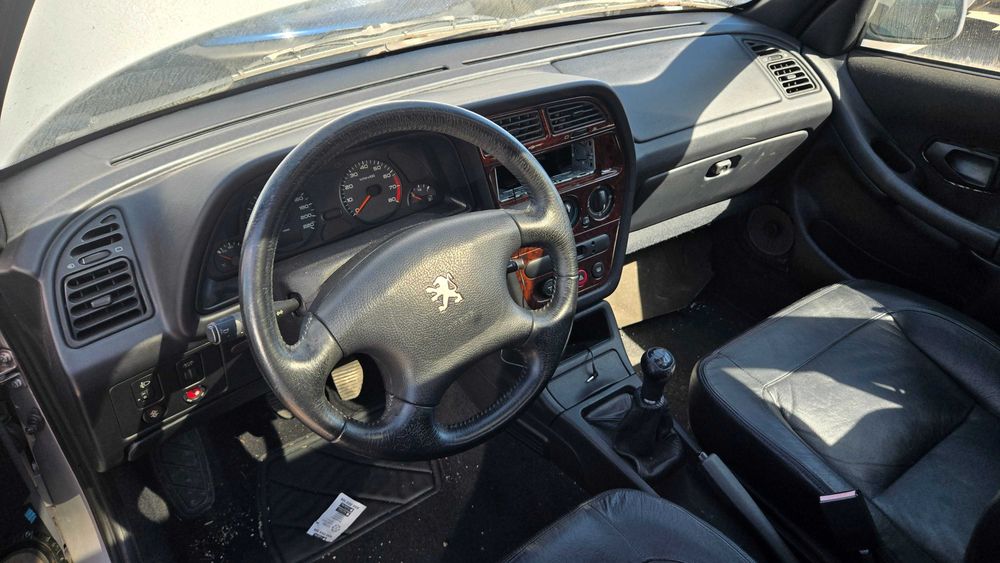 Peugeot 306 Griffe Pack interiores Estofos em Pele em excelente estado