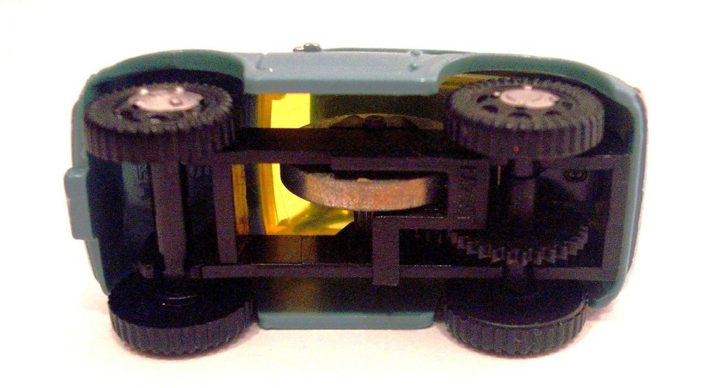 Fiat 600 antigo - brinde - anos 80 NOVO com fricção