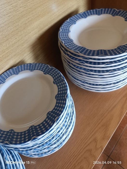 Conjunto em xadrez azul e branco estilo vichy fabricadas na Itália