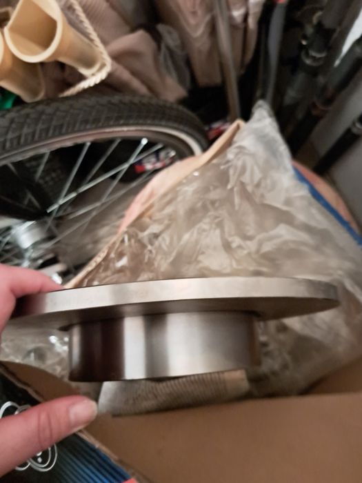 Tarcze i klocki hamulcowe przod BMW E 36 90-00 i Z3 96-99