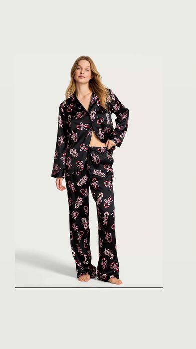 Стильна сатинова чорна піжама оригінал Victorias Secret розм М