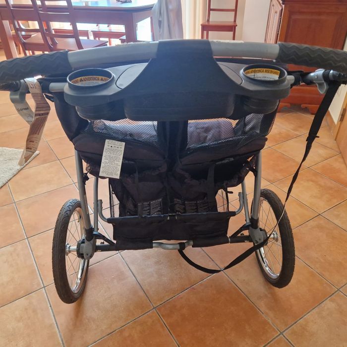 Carrinho bebe gemeos