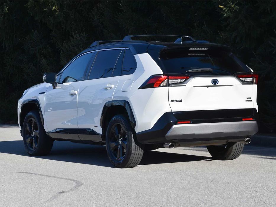 Toyota RAV4 XSE      2021