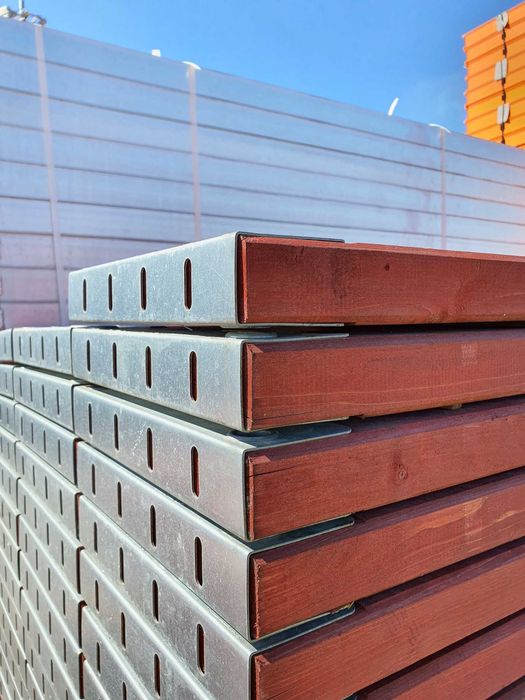 Gotowy zestaw rusztowanie stalowe P70 typu Plettac 75m2