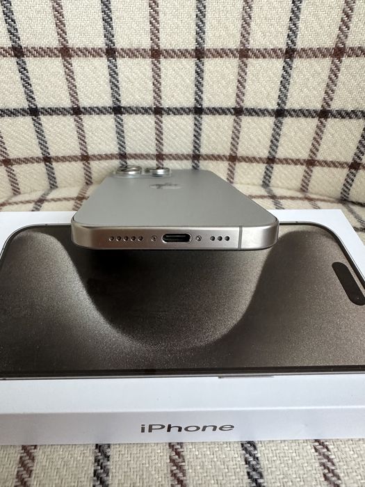Фізична карта iPhone 15 Pro, 256gb, neverlock