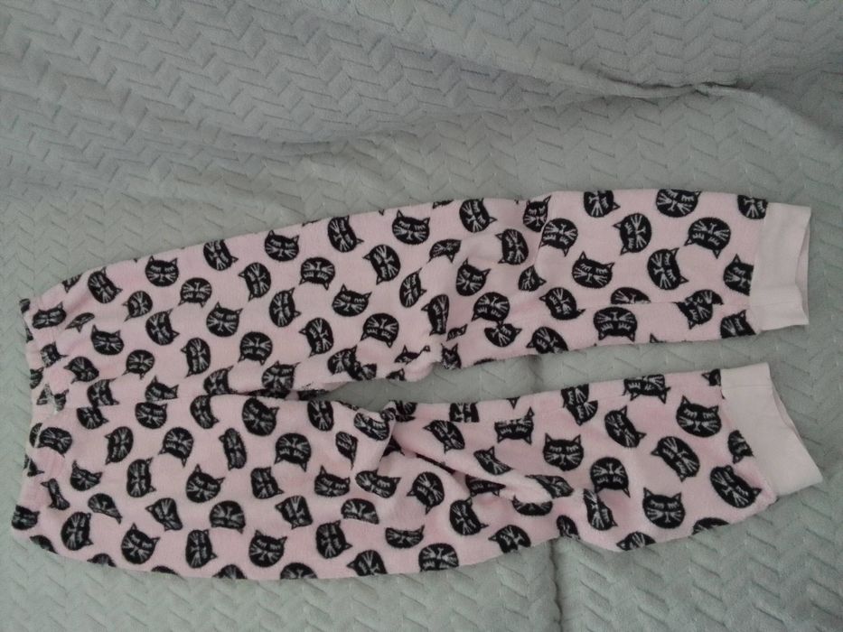 Piżama spodnie kotki polar 152