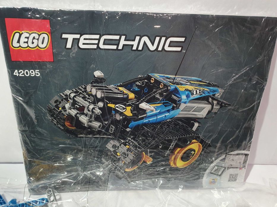 Zestaw klocki LEGO TECHNIC 42095 zdalnie sterowana RC wyścigówka kaskaderska Nowa ale bez pudelka