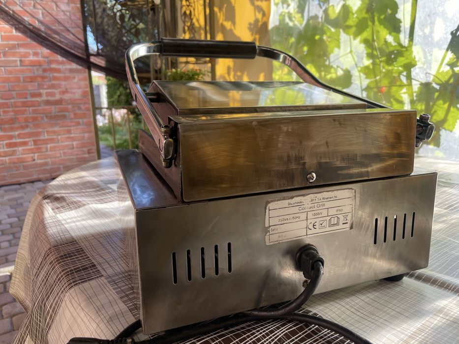 Електро гриль HENDI Food ServiceEquipment Contakt Grill- 263501