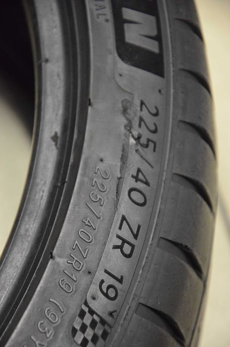 ROK 2023, 225/40 R19 Michelin Pilot Sport 4s Letnie para nr200