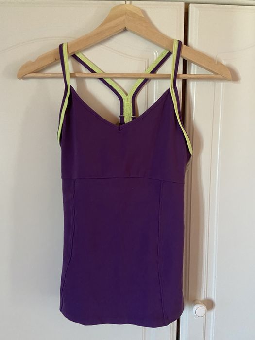 Top de desporto feminino