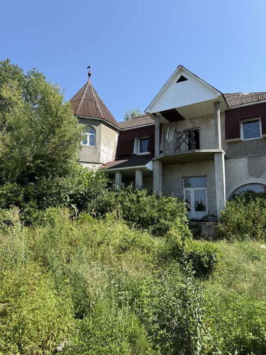 Продам комерційне приміщення в чудовій локаціі у м.Виноградів