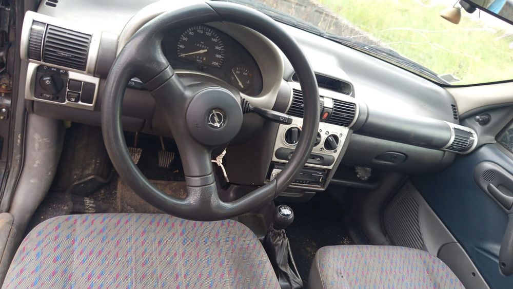Opel corsa  96   1.2