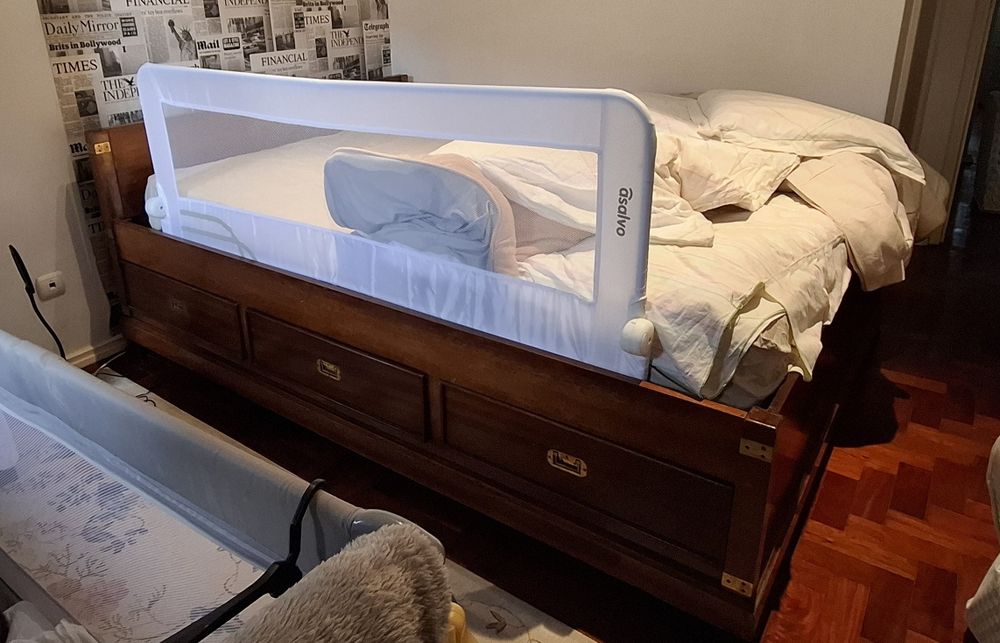 Cama de casal com estrado