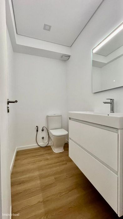 Apartamento T3+1 Duplex | 154 m² | Totalmente Remodelado | Queluz