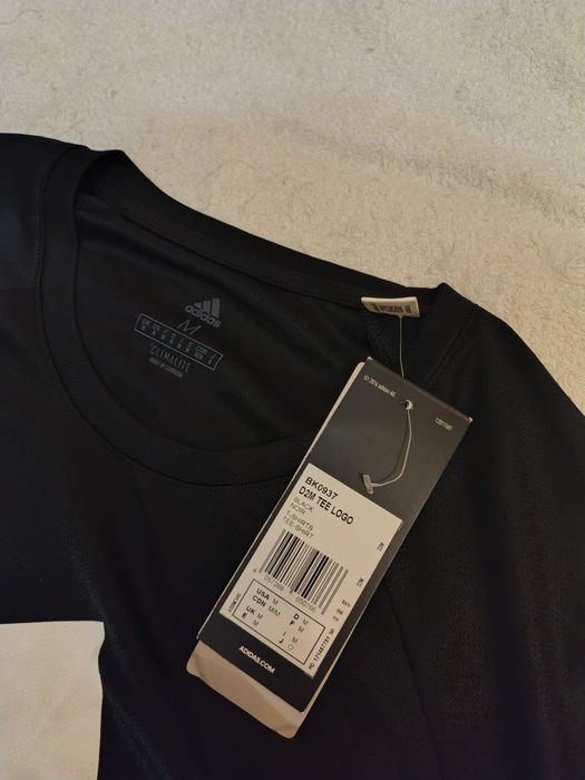 Футболка Adidas нова