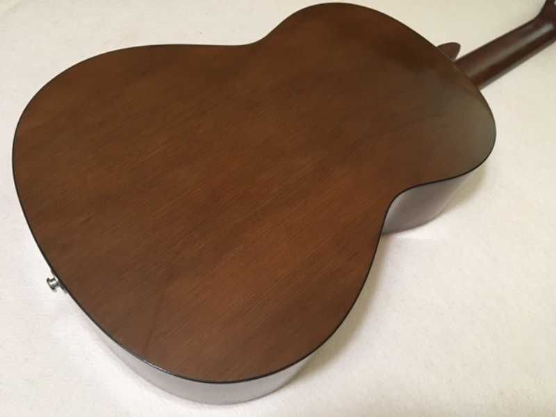 Guitarra acústica Yamaha eletrificada