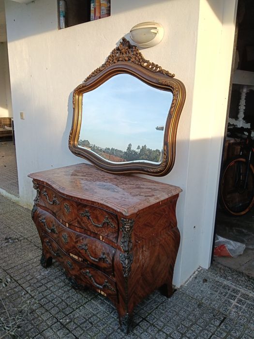 Cómoda Luís XV e espelho