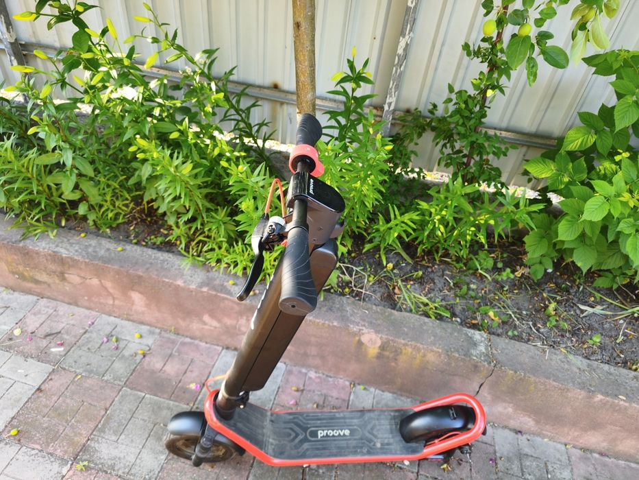 Електросамокат Proove Model Urban Black-Red
