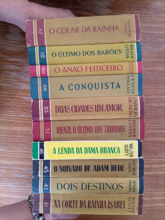 Livros das Edições Romano Torres