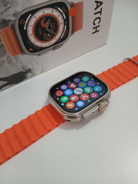 Smartwatch srebrny