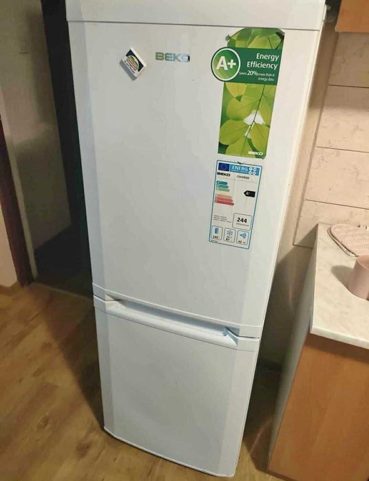 Lodówka Beko / praktycznie nowa