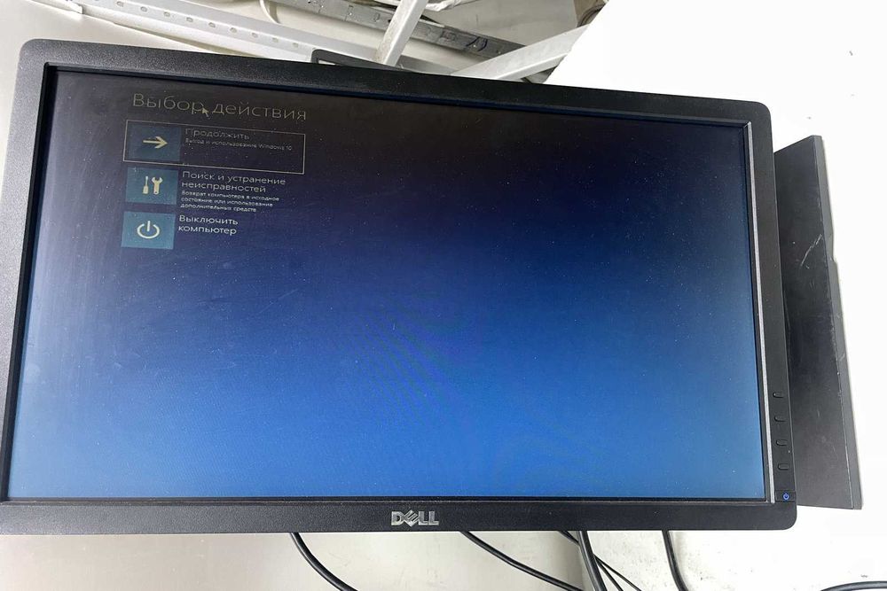 Монитор 20" Dell Professional p2011ht /16:9/ DVI-D, VGA (D-Sub)
