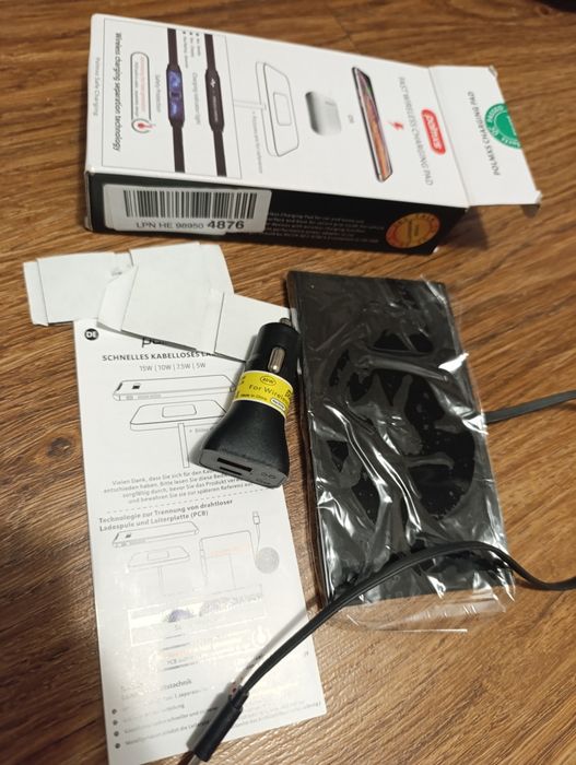 Бездротова дарядка для телефона ,навушників